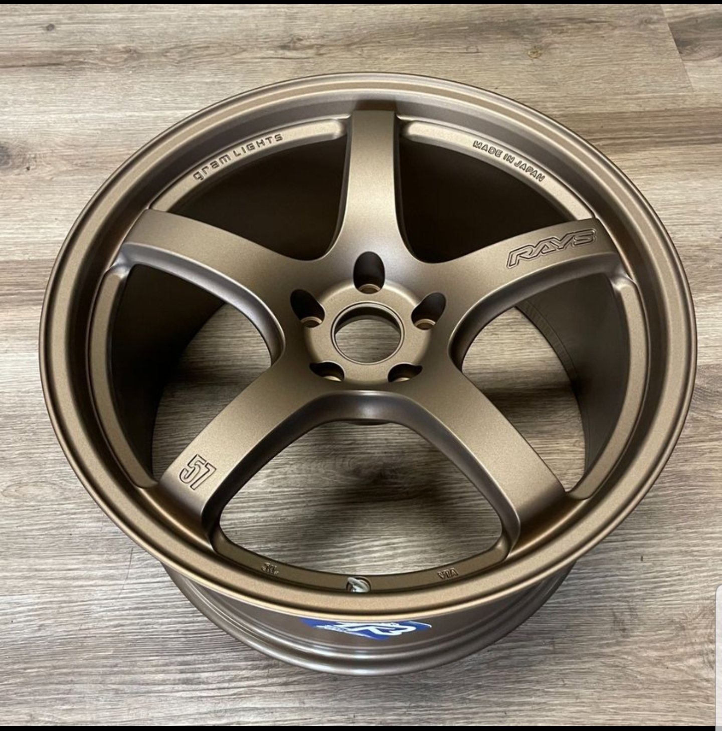 OEM 2022 Shelby GT 500 Wheels view 2